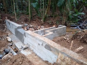 concreto-da-barragem-da-nova-captacao-de-agua-do-ribeirao-do-molha-foi-concluida